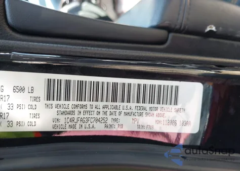 2015 Jeep Grand Cherokee Laredo z USA, uszkodzony, nr VIN 1C4RJFAG3FC704252